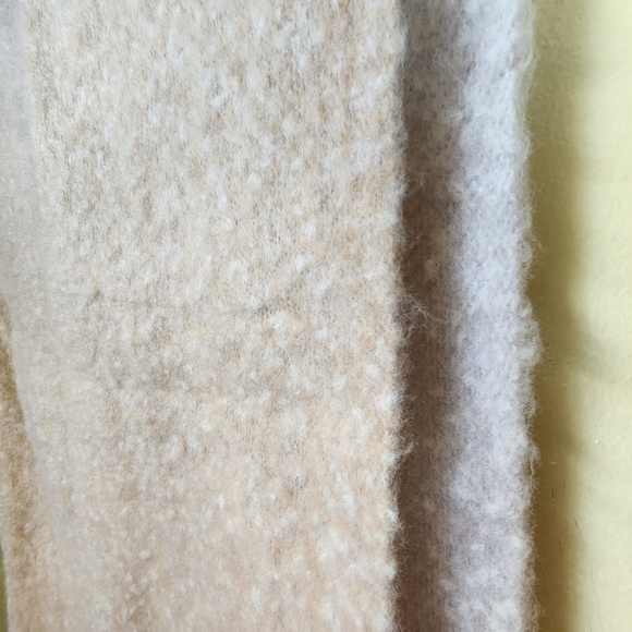 Colourblock Fringe Scarf - Picture 5 of 8